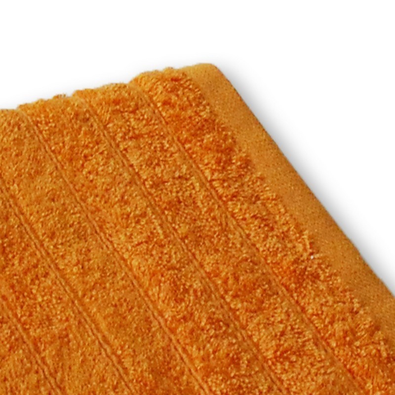 Plain Towel "La Mariposa de Oro" | Best Home Stores