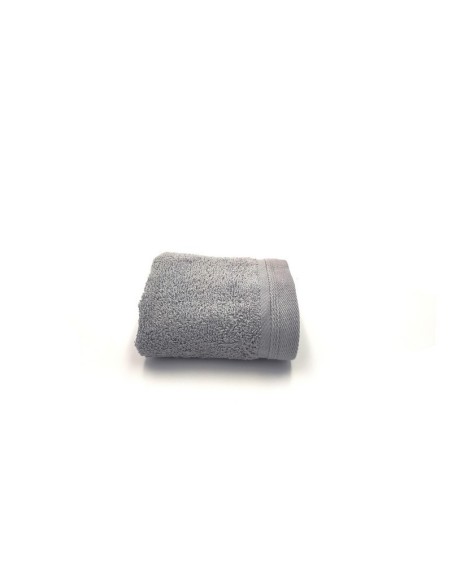 Lisa towel "Essential Studio"| Best Home Stores